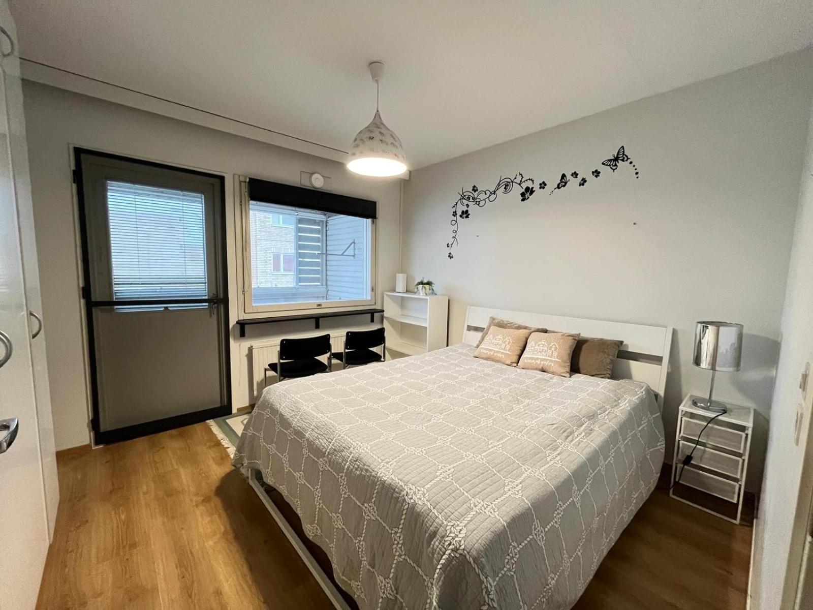 Private Rooms Near Metro, Free Parking,Direct Bus From Airport Helsingfors Eksteriør bilde
